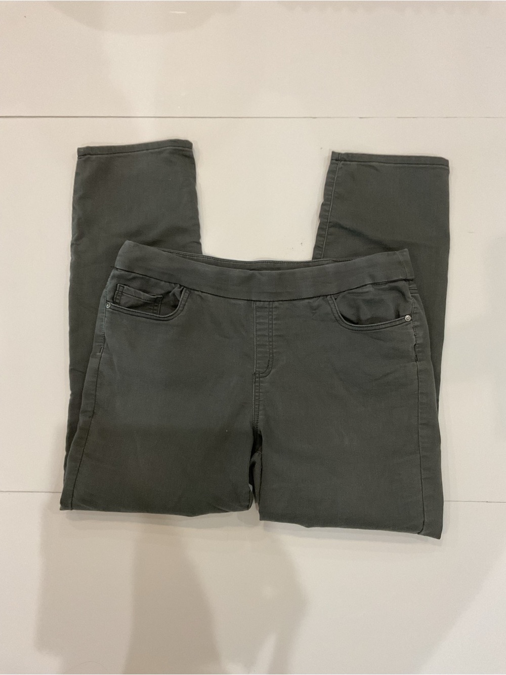 Liz Claiborne Charcoal Grey Pull-On Pants